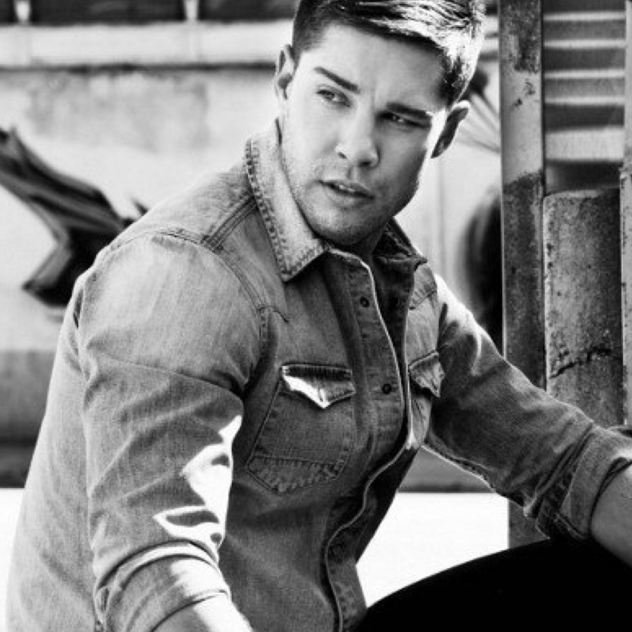 I may be a Peacekeeper of District Two, but I hold @DeadlyGrace close to my heart.[#RP18+•THG•OC] FC: Dean Greyer