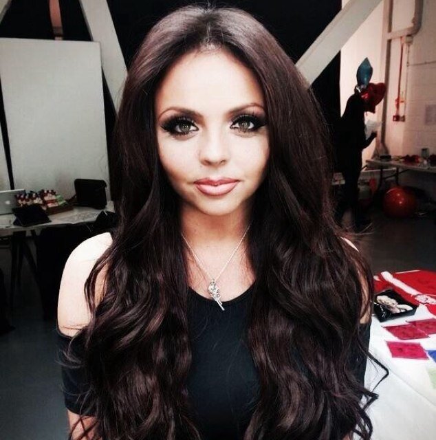 jesyinutil's profile picture. Hey! Eu sou a Jesy!! Meu fã numero 1 @lukeb_inutil ❤️
