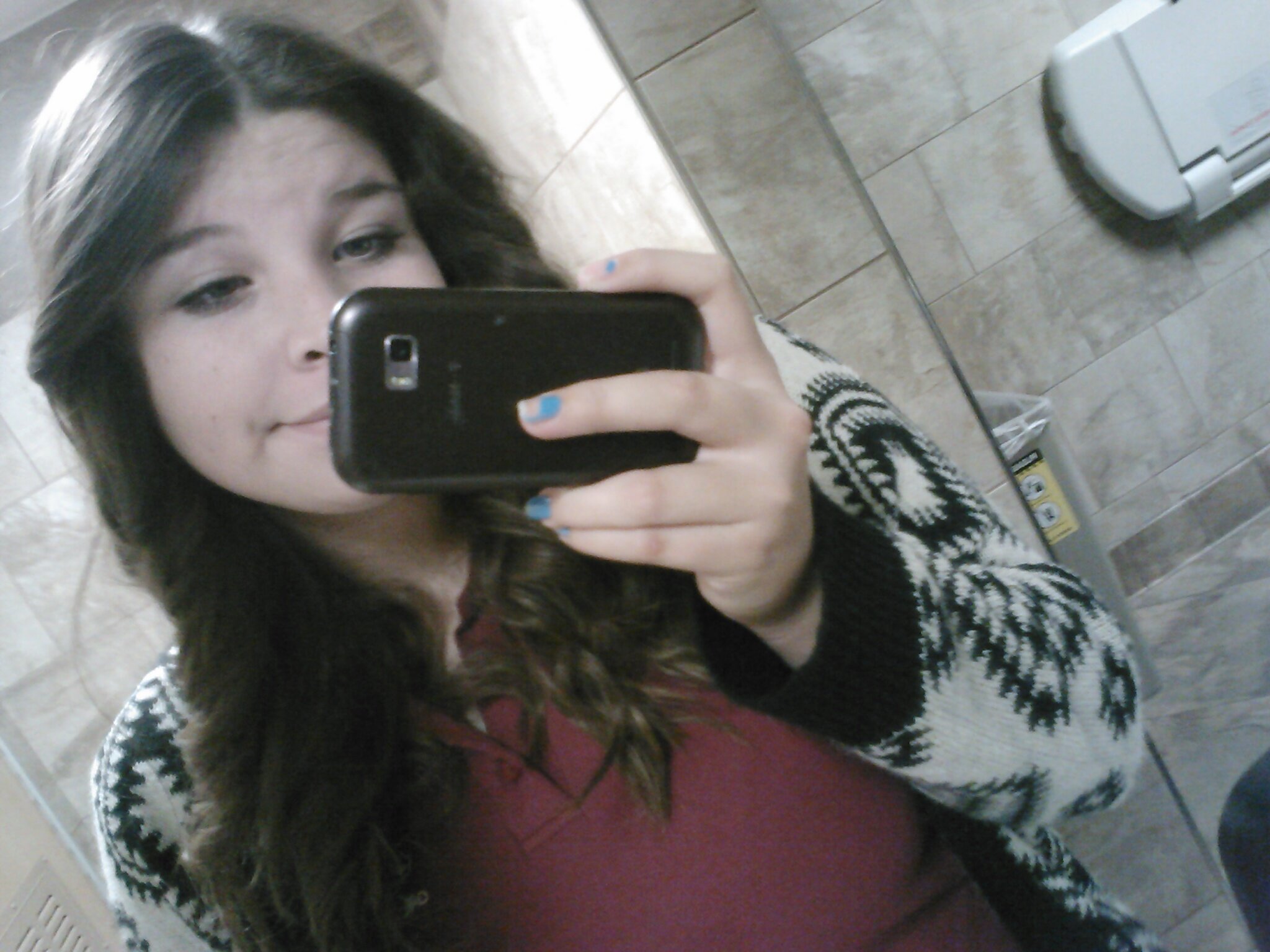 Lily's my Bestfriend :** |Sophmore at LMHS!| @speedy__cee27 thee main c:                  | Justin Bieber my babe |