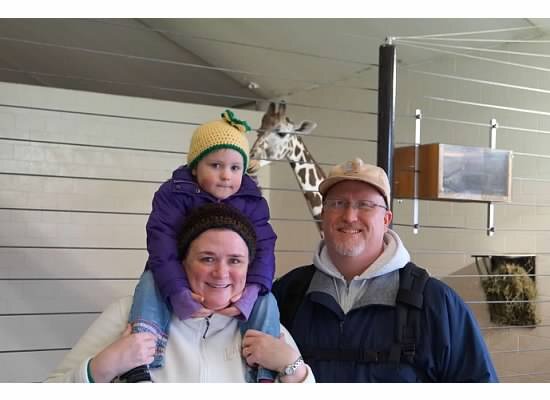 Veterinarian, father of 3 girls, likes photography