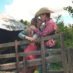 haleighbug1018's profile picture. haleighbug; college student; engaged!