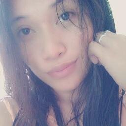 i am TALKATIVE.i love to speak..i laugh even at the silly thingz.