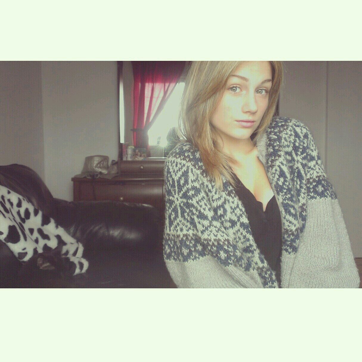 FuckDaatShit's profile picture. I sank into sadness