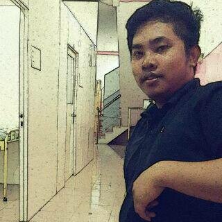 Ulala ulala , hidup hanya sekali ! Jalani , pilih tujuan hidup , bahagia selamanya :)