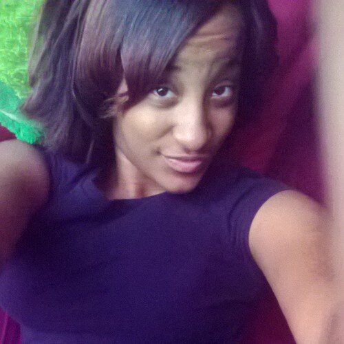 Loving life with my familia, SINGLE, INDEPENDENT BEAUTIFUL KINDA CHICK , otherwise, ASK , what you wanna know ... IM BLESSED :)