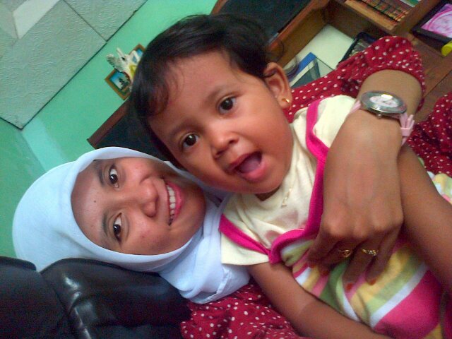 avella_itsna's profile picture. Calon Mahasiswi :D