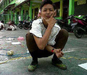 Muhammad Naufal fauzan ({}) :*                          25-11-2013 :* ({}) ♥