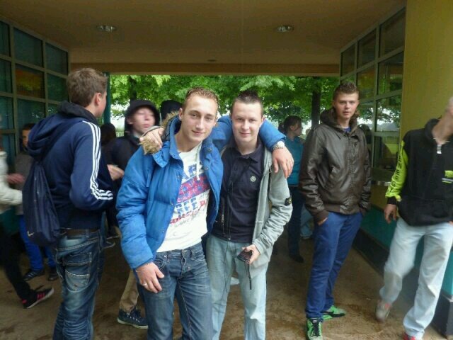 Hou van me broer xx je kleine zusje