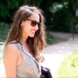 Canadian (and now French 🇫🇷) tech marketing gal adopted by Paris. Enthusiast of travel, cosmetics, sarcasm.