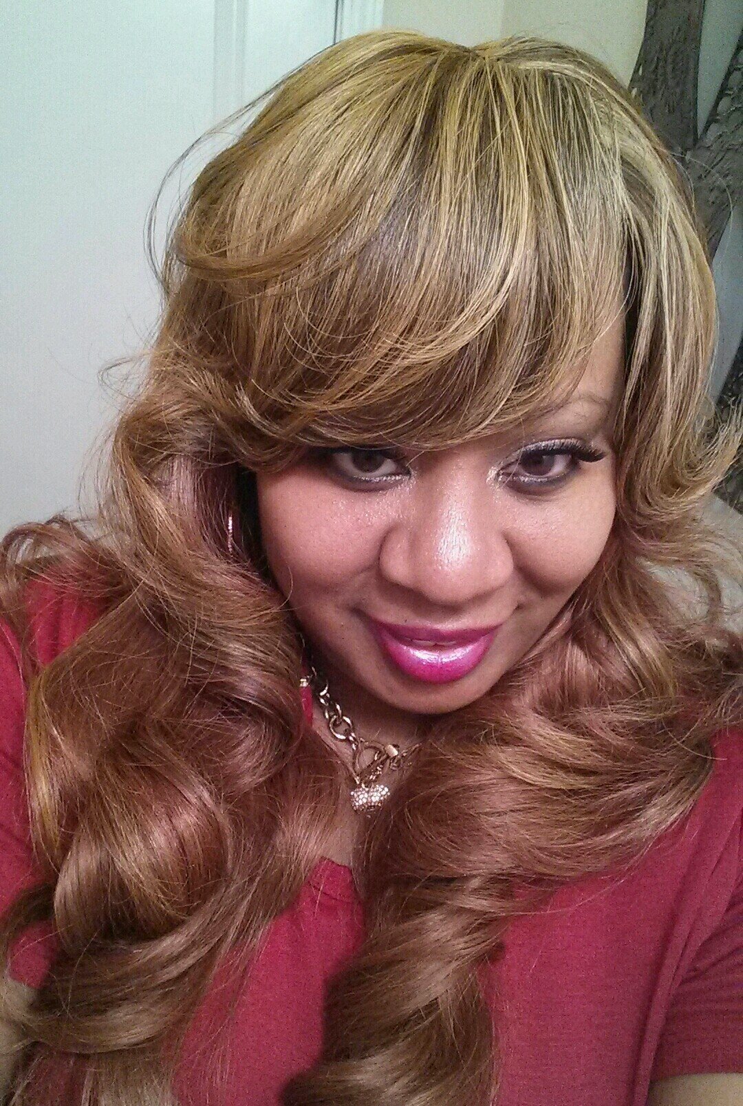 Executive Director for EyelashVizion Marketing & Brand Agency where the job gets done and the grind don't stop! #LetsGo