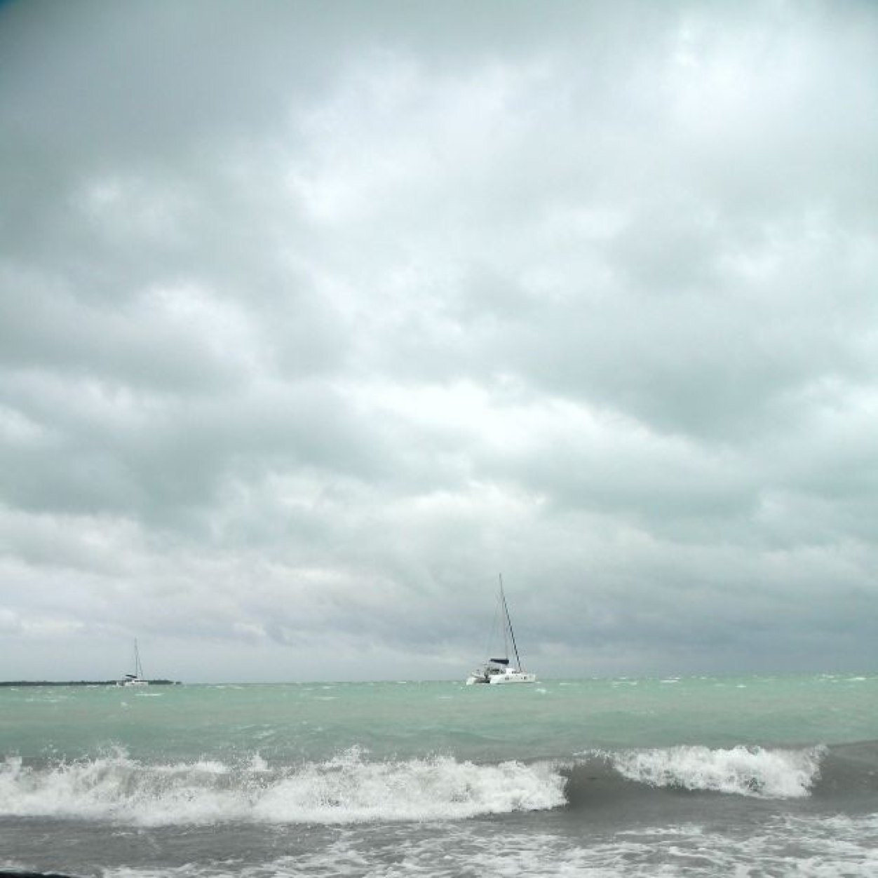 illhueminate__'s profile picture. I am a storm
a whirlwind of carelessness 
a gust of passion // #illhueminati