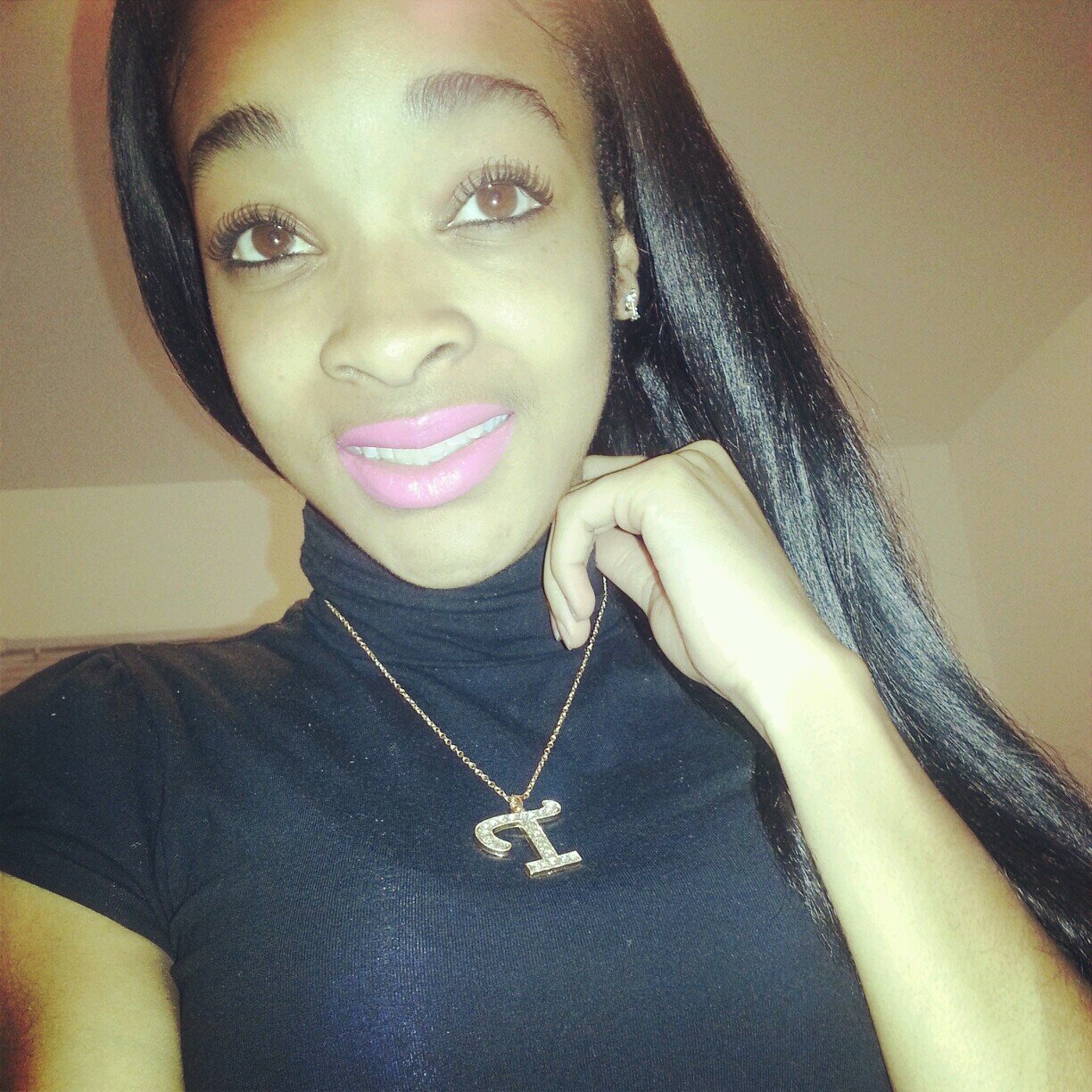 I'm So Blunt You Could Smoke Me `Piss Me Off And Shit Gets Real° If You Don't Like Me Take Dem Problems To Dr.Phil. I'm Skinny Pretty W/ A Great Sense Of Humor
