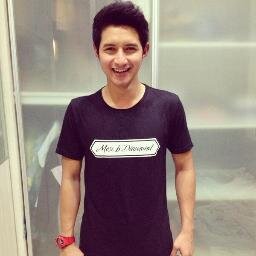 MUSLIM | Seorang Sarjana Teknik Industri (S1) | Penggila Warna Merah | Pekerja Seni | Pekerja Keras | DRUMMER | Ask me http://t.co/OMV3Qk3dhi