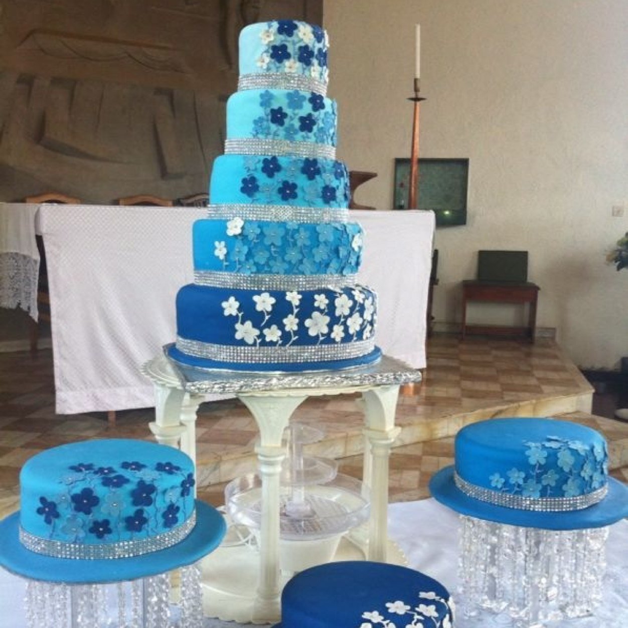 Professional cake and confectionary makers with vast experience in the industry!