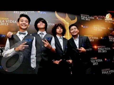 ComateSdrap_'s profile picture. Official Fansbase ComateSidrap . Selalu Support @iqbaale @alvaromaldini1 @teukuryzki99 @bastiansteel