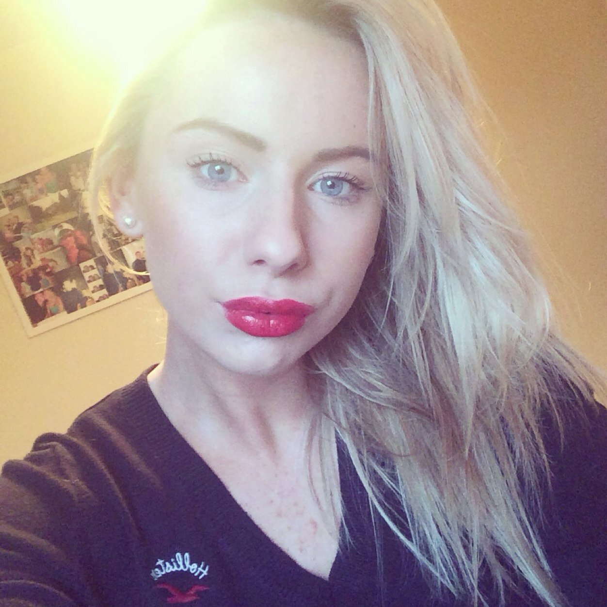 Burrowsmakeup's profile picture. 