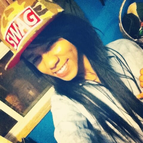 SherieCarrieri's profile picture. I wonder if there someone out there that tries so hard to get my attention when i don't even know they exist.