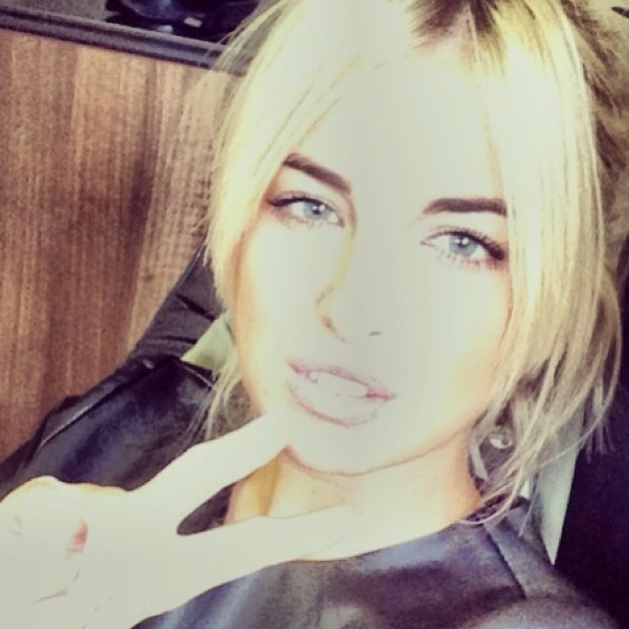 Nadine_eve's profile picture. 