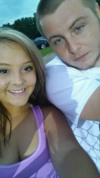 Tay_Mullis's profile picture. college. Sinclair. engaged