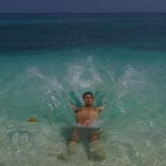 MathiasWayne's profile picture. I'm a family-oriented man, loves diving, loves nature & of course loves my beautiful wife!