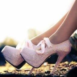 InstashopES's profile picture. Siguenos y pregunta por MD! Ropa y complementos increibles de @instamodaES a los mejores precios!