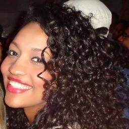 Amo as coisas belas da vida... Família, Amigos, Sapatos, Looks, Bolsas, Maquiagens, Música, Dança, TDP, Naldo, bons livros, viagens, volei e boas resenhas ♥