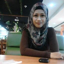 Economics'09 Airlangga University | PUPstore | @donniyaadonni ♡