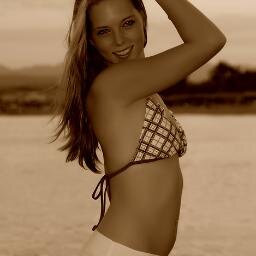 #linda #18 #zuid-holland #lonly #follow=follow back