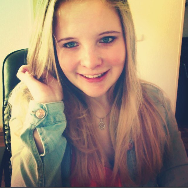 wattan?!. insta; @talita__