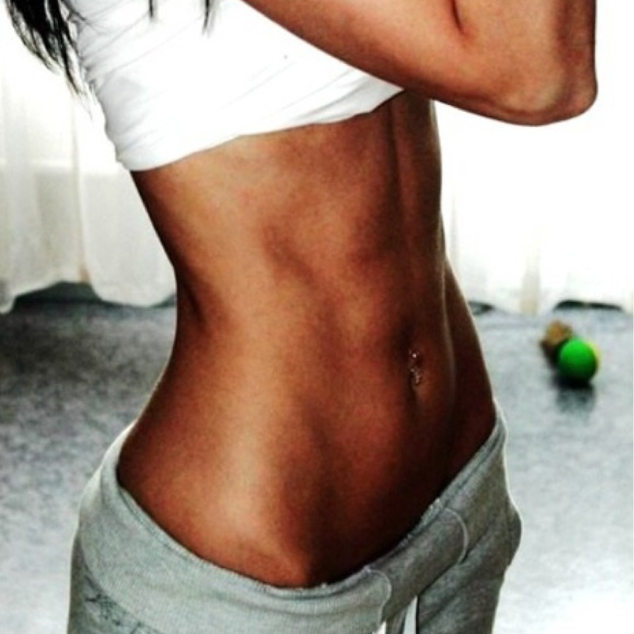College student. Fitness junkie. Beauty lover. That picture is not me, supplementing til my after picture ;)