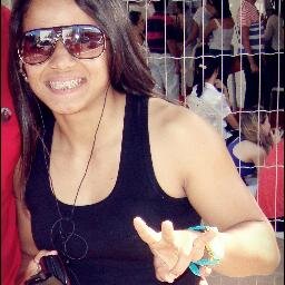 Com a cabeça no lugar e o coração na frente ! ;)