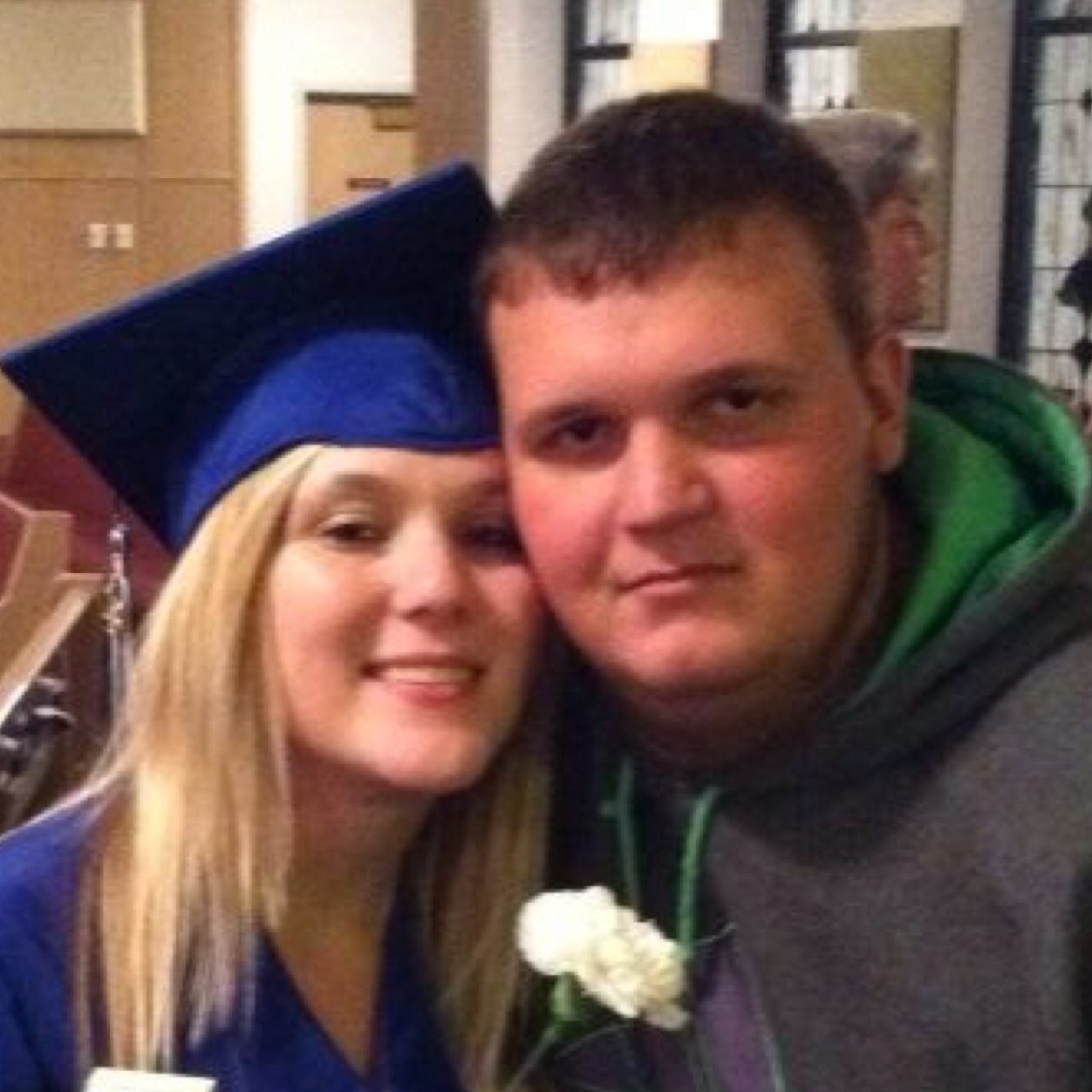 Derekwatkins7's profile picture. 18 and a senior.