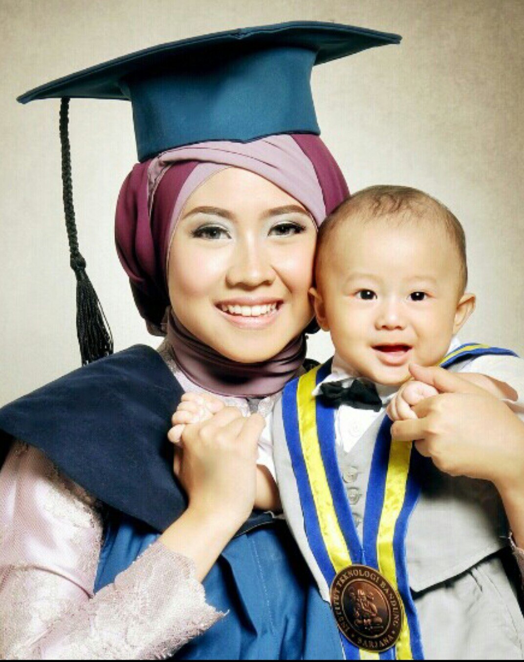 Acceleration class SMAN 3 Bogor 2010 • School of Business and Management ITB 2013 • Music Composer • Nephelococcygia