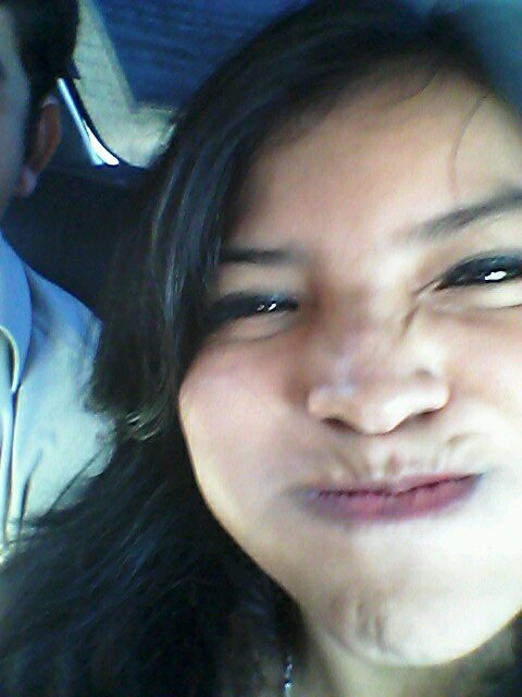 ~~La mujer más bella no es aquella que tiene un cuerpo escultural, es la que siempre tiene una hermosa sonrisa y un bello corazón~ ♥ ~