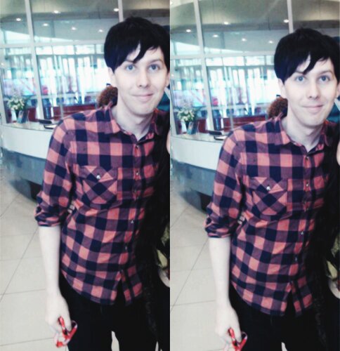 free follow from me @phanamore hope u have a great day !!