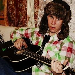 SergeyAzaza's profile picture. Известен тем что умеет сделать коктейль из хлеба и молока и набухать им полквартала