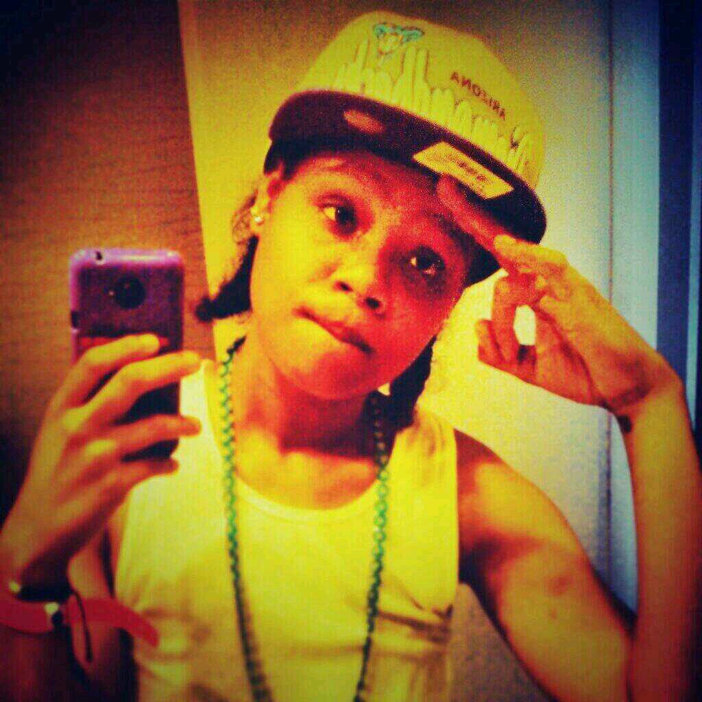 25 & Blessed! Follow me :) #TeamPittsburgh #TeamSingle