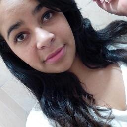 Morena de 16 anos , que adora comer & adoro conhecer coisas novas. Odeia falsidade e é bobinha.