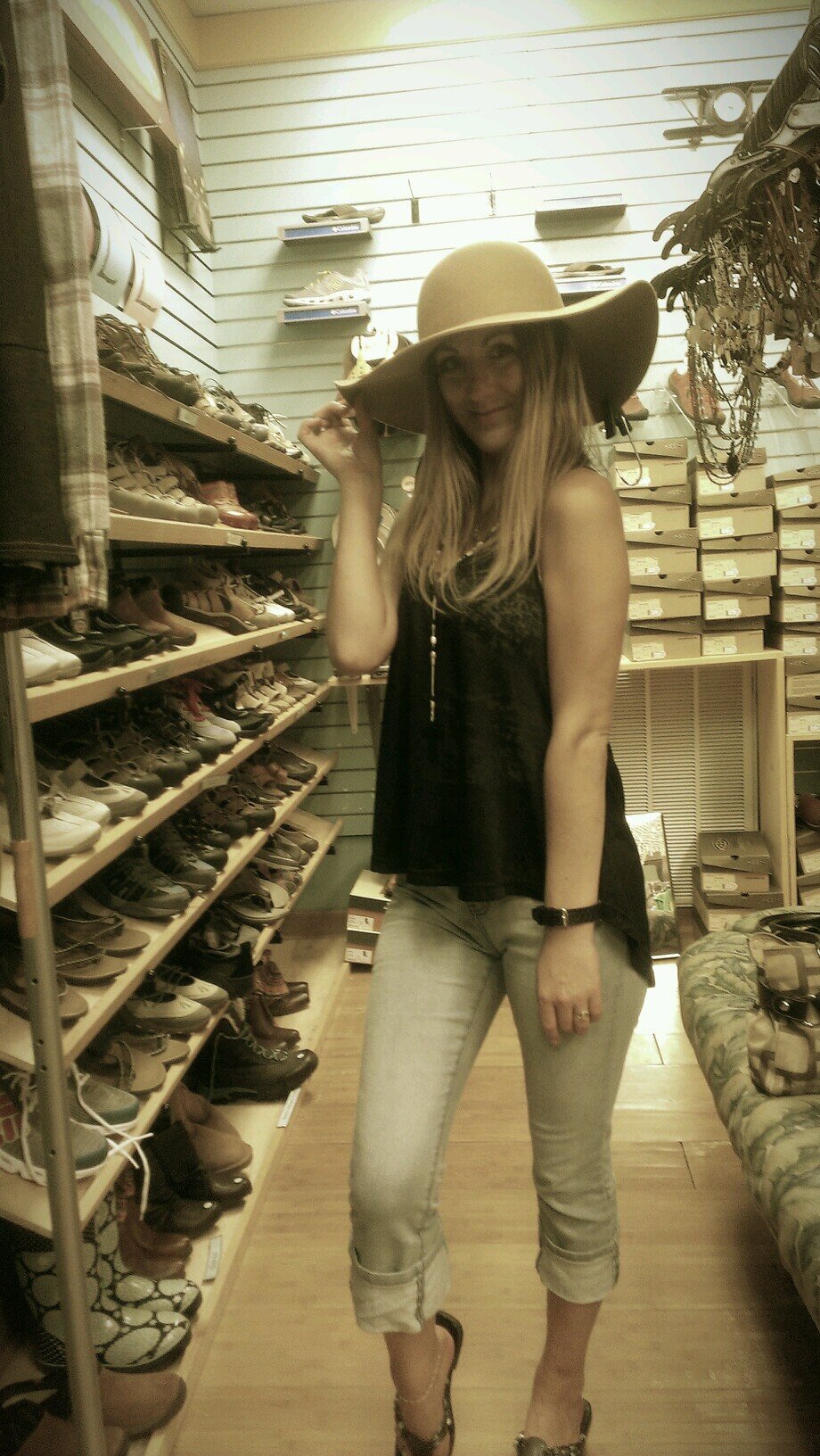 MisMissySue's profile picture. Im a unique woman with many layers. My kids are my Everything! #singlemom, #workingmom, #bepositive, #truthis. I don't have much me-time, So thats on my list*