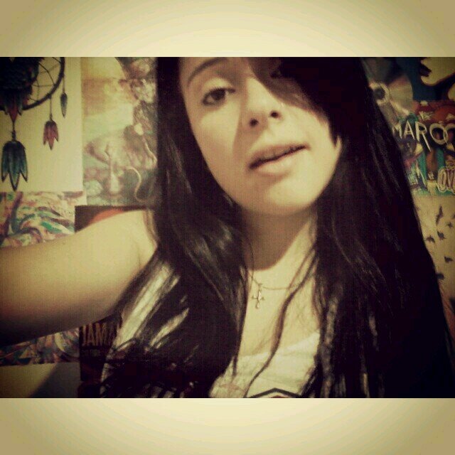 Vou te encontrar por onde vc for na brisa do mar vendo o sol se por. 17/10  ♡♡  amo a Ana Paula, Maii, Ianael e Thaii ♡