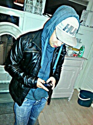 Nusalaut/AFCA/Mary Jane