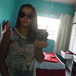 e sou bonita gostosa educada estudiasa