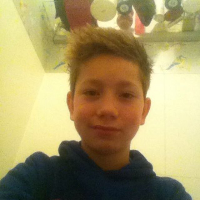 sem475's profile picture. Insta:sem475
Skype:semjonguh