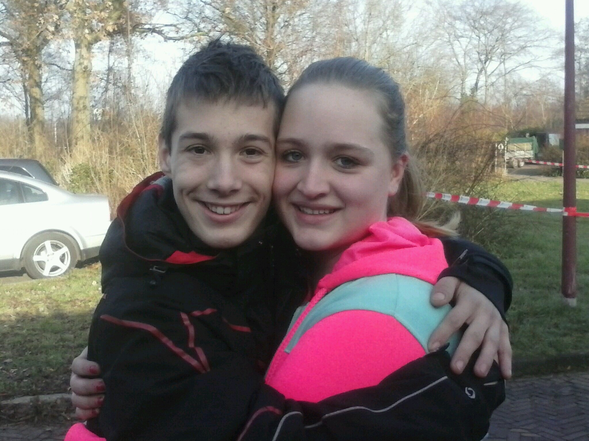 Volleybal~Paardrijden~Hiphop~ ~Mijn liefste zus Joyce hou van haar!!!!~Hou van mijn schatje Marc