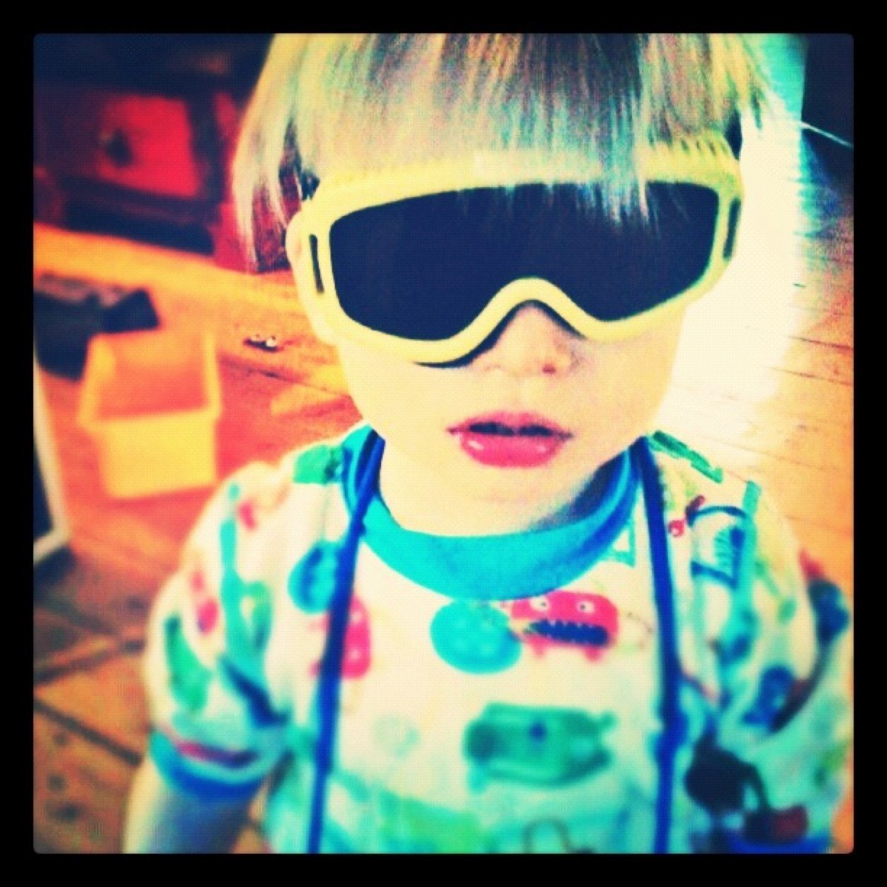 MiniToiz's profile picture. J'ai 5 ans et j'travaille pour mon papa @Titoiz