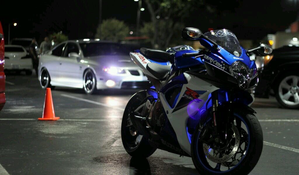 ‏‏مرهق والهذيان .. لا يتكئ