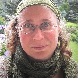 Ich helfe Schwangeren Ihrem Baby nahe zu sein, mit Ängsten umzugehen und eine positive Geburt zu erleben. Nora Amala Bugdoll, Mama, Kreative, WomenWisdomCoach