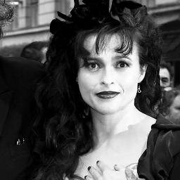 JohnnyDepp - HelenaBonhamCarter - TimBurton #THG #HP #TWD Distrito 7 / Corvinal