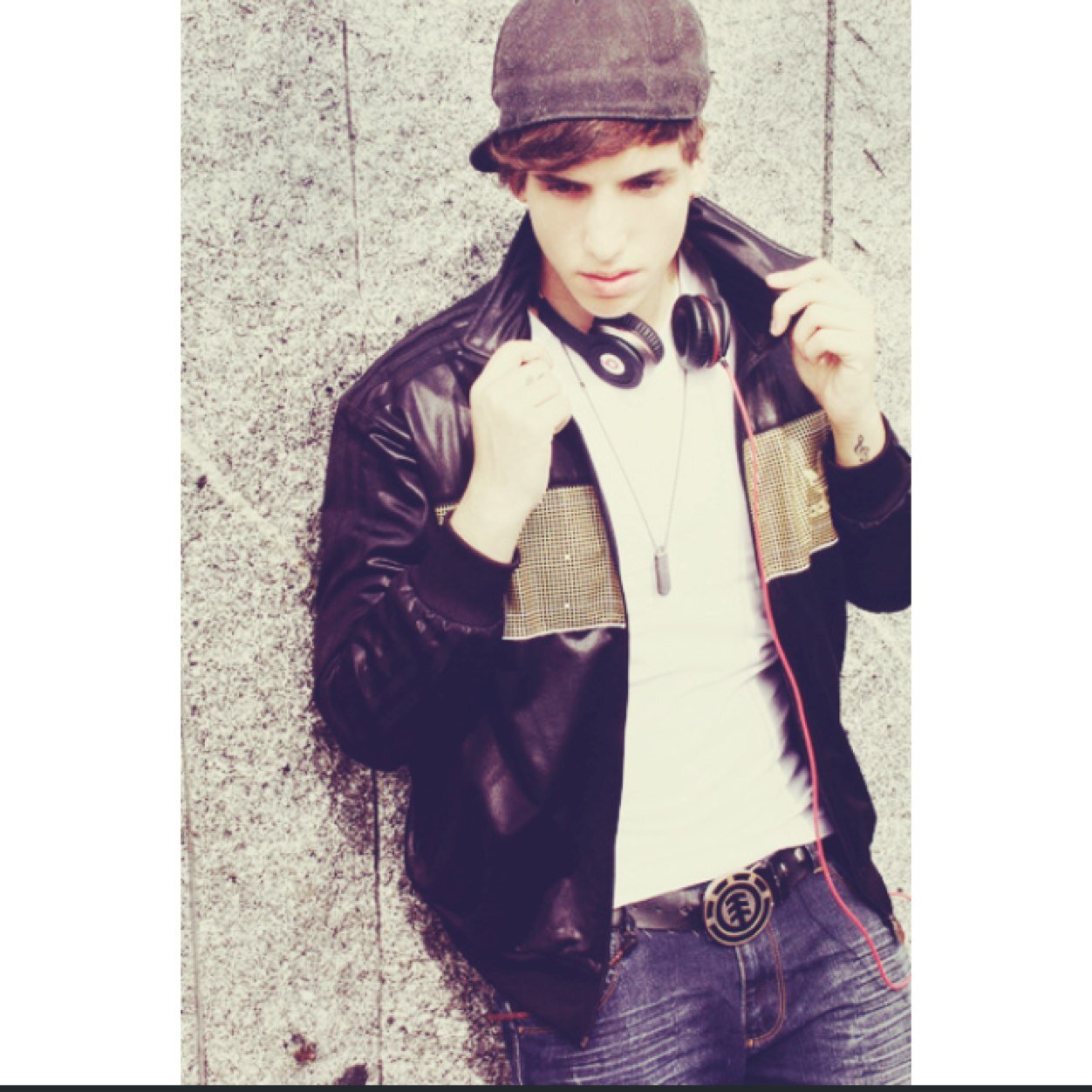 ¿Xuso Jones? Mi ídolo, el que me hace sonreir. Xuslover.♡