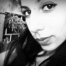 - Faça o que, o que você quiser
  Seu mundo está desabando sobre você agora 
  Levante-se e encare o desconhecido
 Você tem que lembrar quem você realmente é